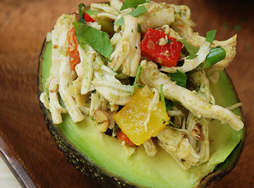 Insalata di pollo e tacchino con polpa d’avocado